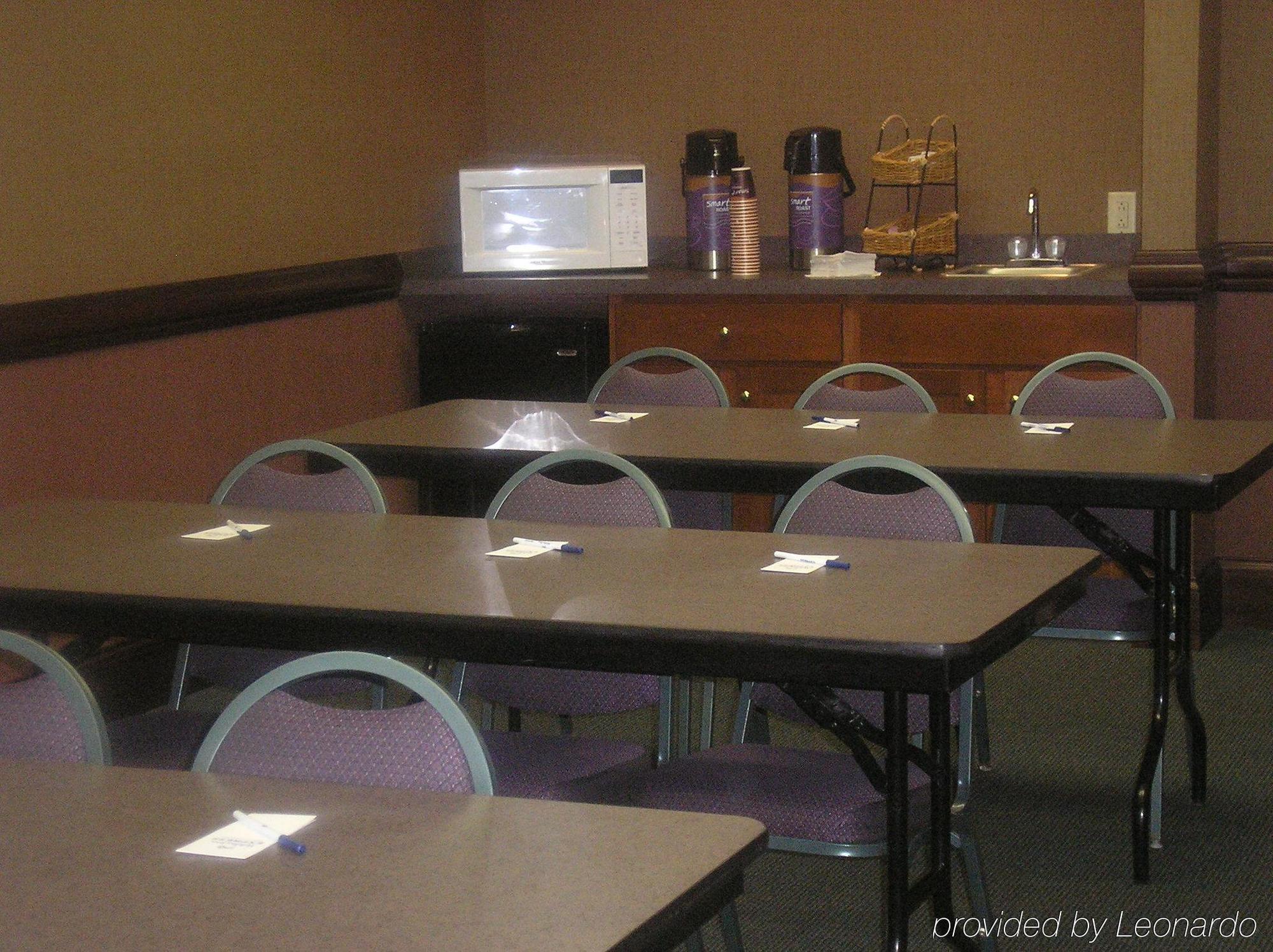 Express Wayne - East - By Ihg Hotel New Haven